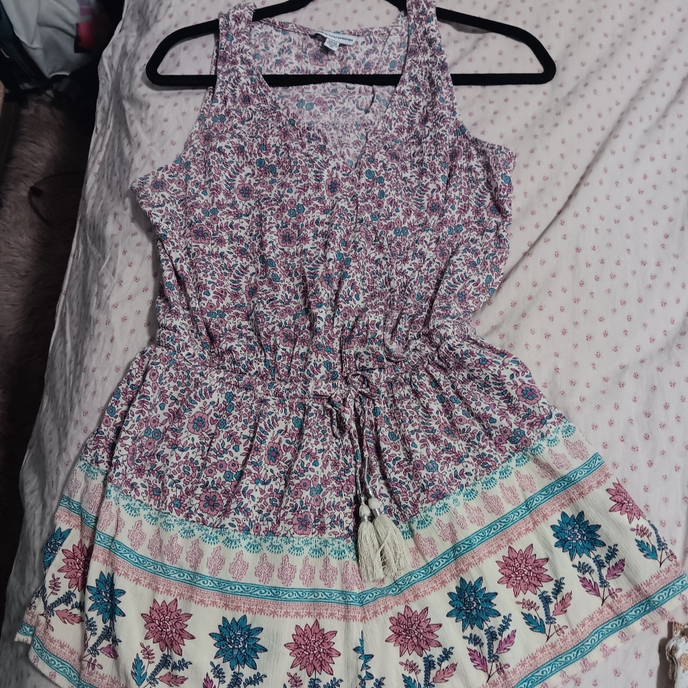 American Eagle Outfitters Floral Print Romper Size Small